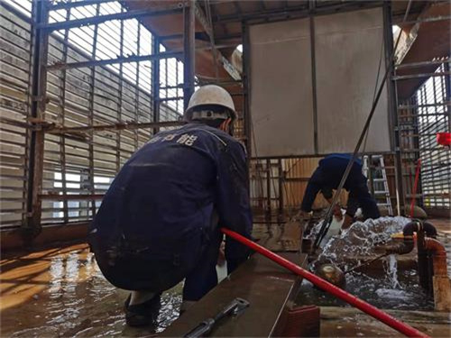 涼水塔刷色標(biāo)準(zhǔn)方案(涼水塔美化刷油漆施工單位要求)